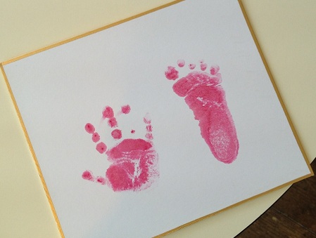 赤ちゃんの手形・足形