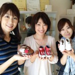 高知さんさんテレビの野村舞さんと寺尾麻希さん