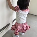 ファーストシューズでおでかけの赤ちゃん