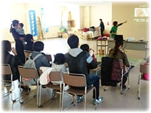 高知市のヒロマツスポーツで「小さいお子さんとママのための足育講座」